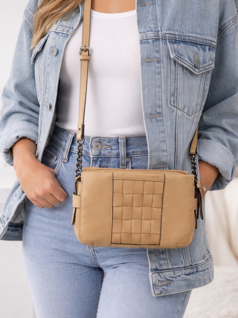 Simply Vera Vera Wang Tan Woven-Front Crossbody Bag